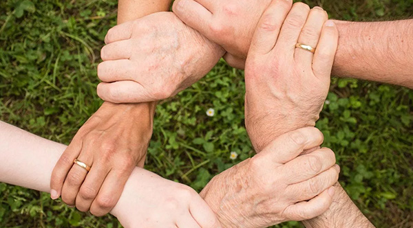 江蘇普萊克紅梅色母料股份有限公司,色母料，白母料，紅梅功能母料，抗靜電母料，開(kāi)口母料，功能母料，色母粒，功能母粒，夜光母粒，塑料母粒，黑色母粒，白色母粒，塑料配色，紅梅，塑料母粒，普萊克紅梅色母料，無(wú)紡布母料，無(wú)紡布色母粒
